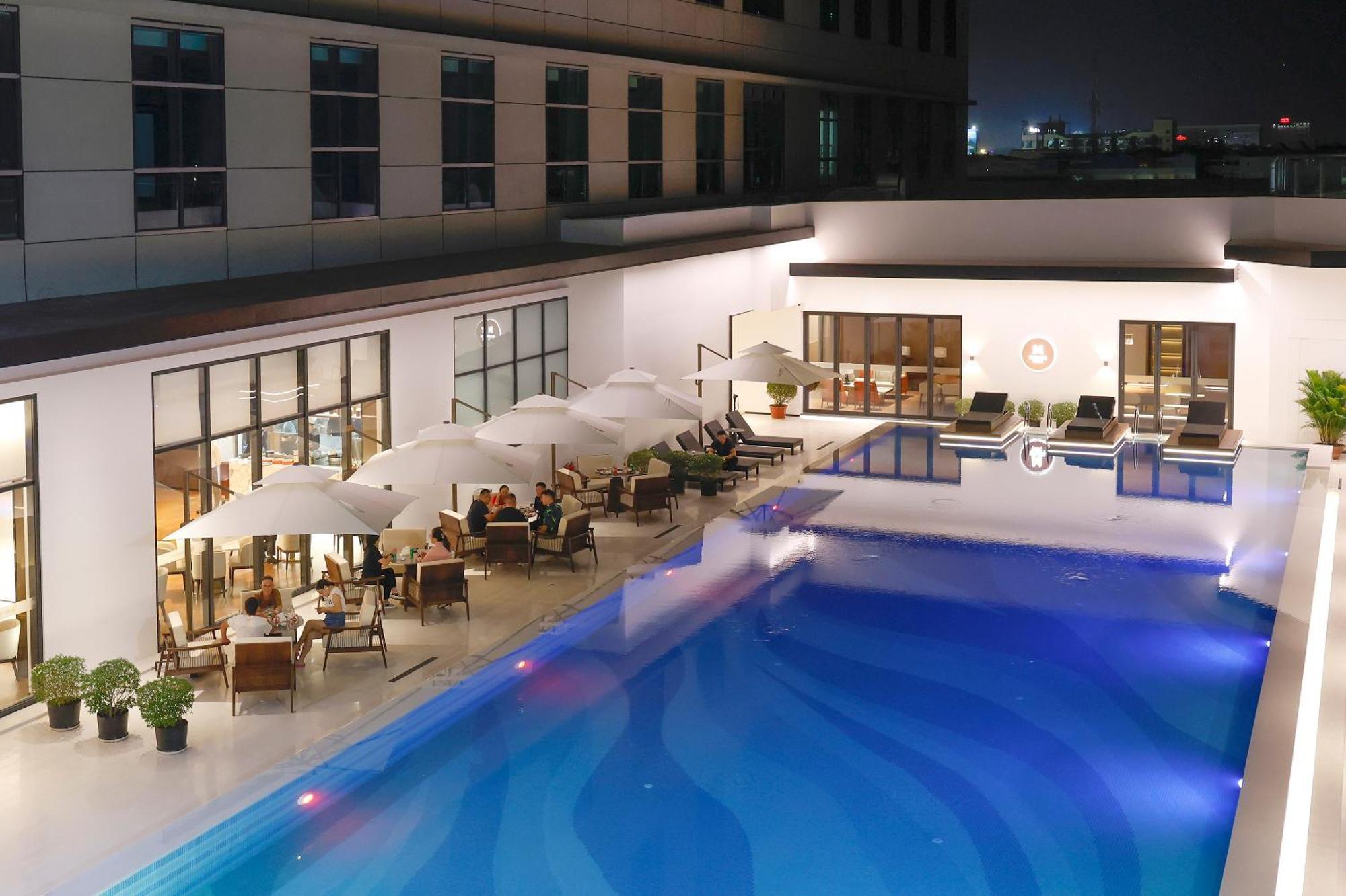 Vm Hotel Phnom Penh Zewnętrze zdjęcie