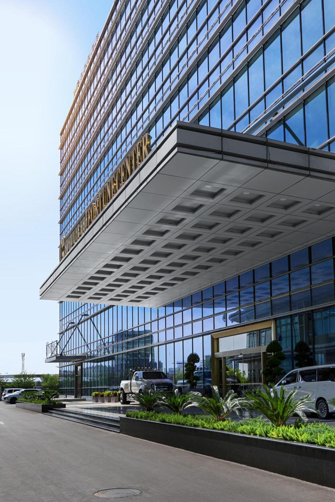Vm Hotel Phnom Penh Zewnętrze zdjęcie